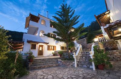Niki Studios & Apartments in Skopelos